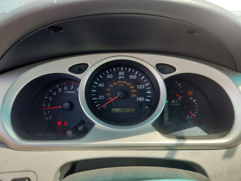 Photo 9 from auction – 2005 TOYOTA HIGHLANDER with VIN JTEEP21AX50129001