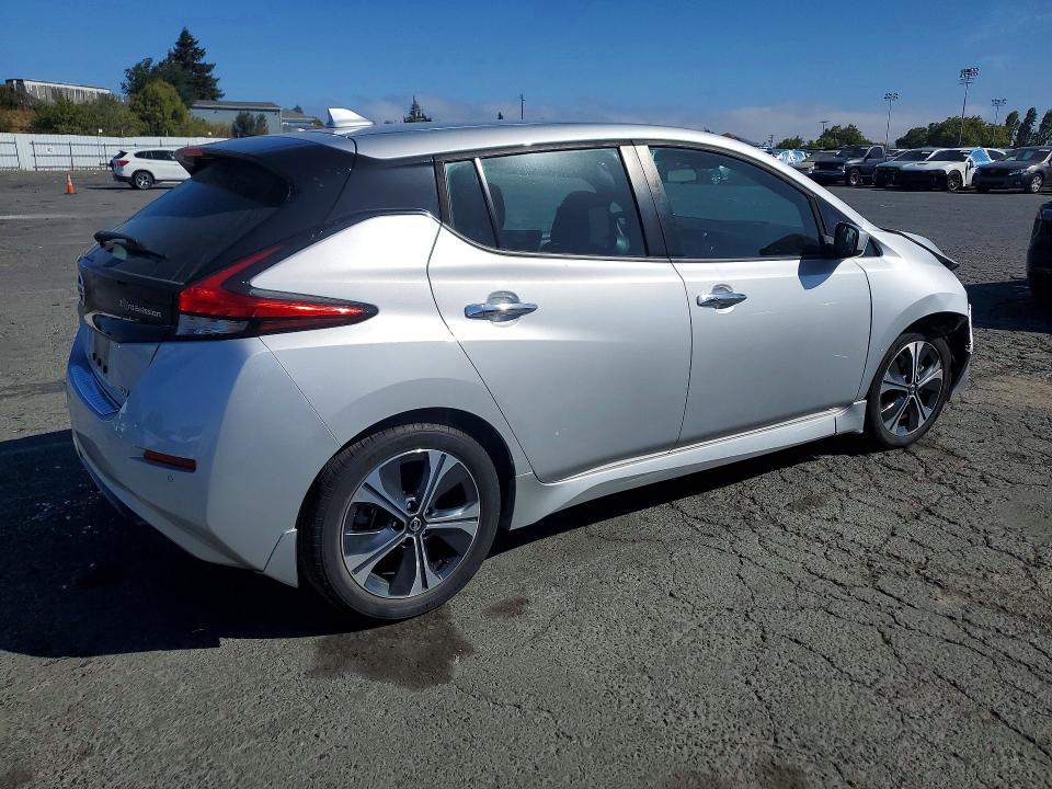 Снимка 3 от търг – 2020 NISSAN LEAF с VIN 1N4AZ1CPXLC305586