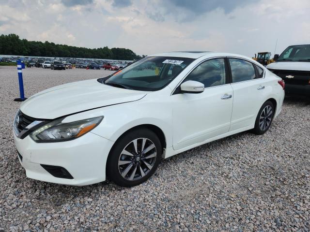 NISSAN ALTIMA 2017 with VIN 1N4AL3AP0HC235961 - Photo from auction