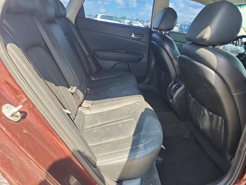 Photo 10 from auction – 2019 KIA OPTIMA with VIN 5XXGU4L15KG316526