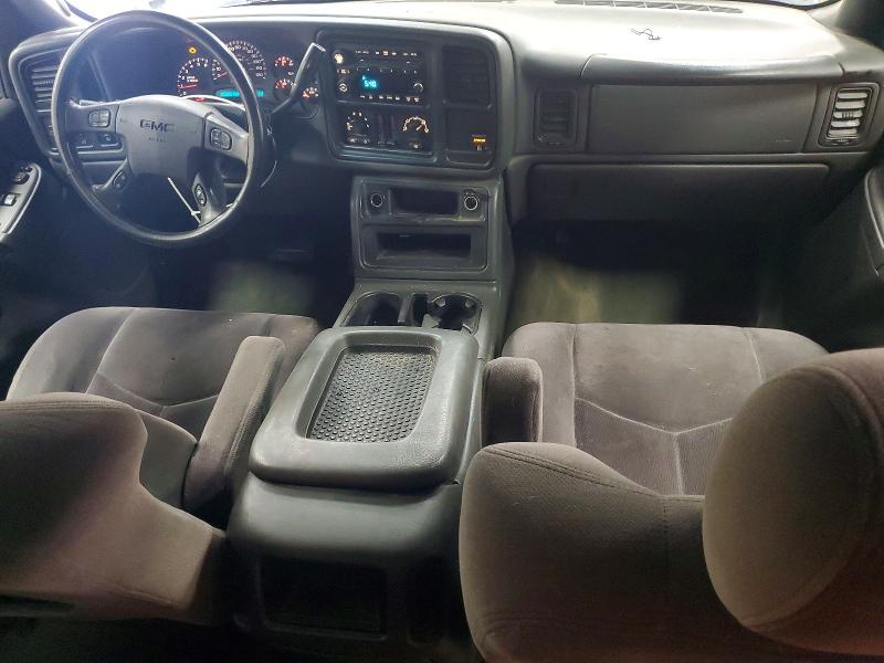 Photo 8 from auction – 2004 GMC NEW SIERRA with VIN 2GTEC19T641155565