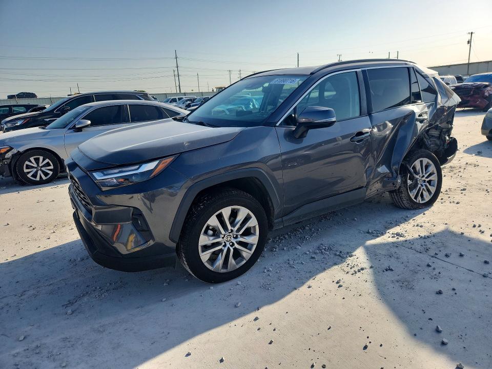 TOYOTA RAV4 2022 with VIN 2T3A1RFV3NC272507 - Photo from auction
