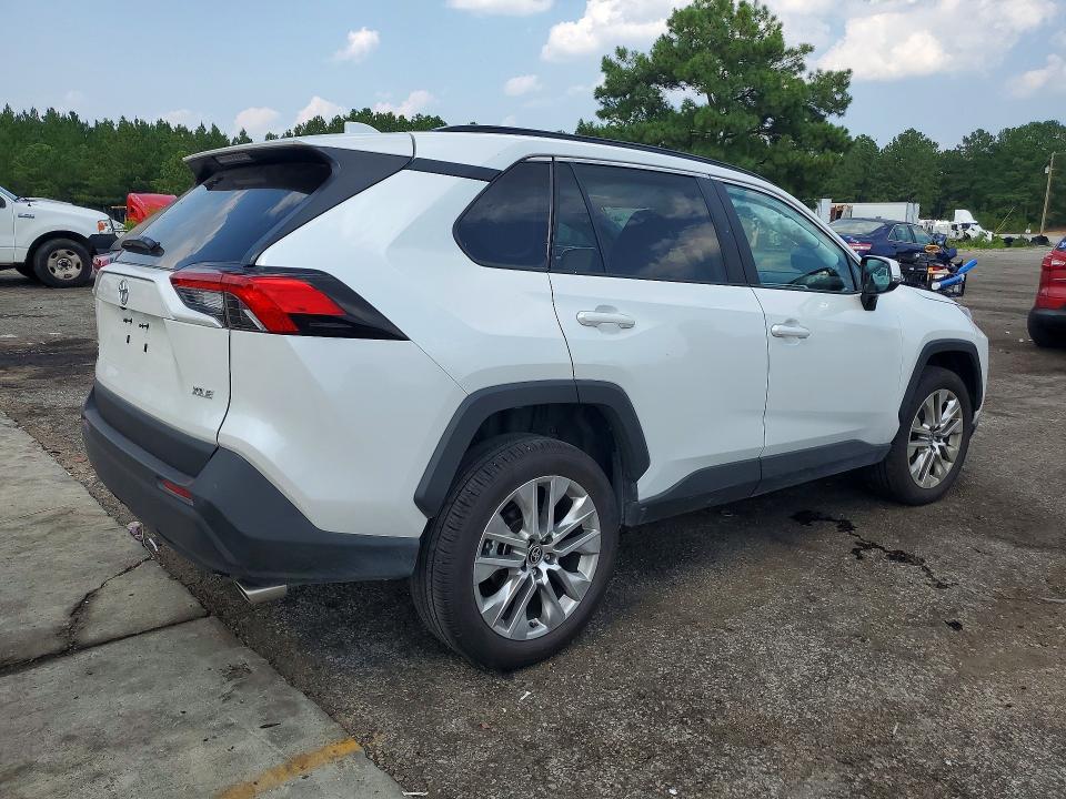 Photo 3 from auction – 2025 TOYOTA RAV4 with VIN 2T3C1RFV3SW436793