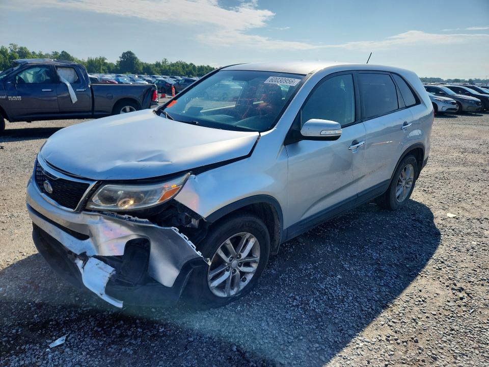 صورة رقم 1 من المزاد - 2014 KIA SORENTO مع VIN 5XYKT3A62EG520268