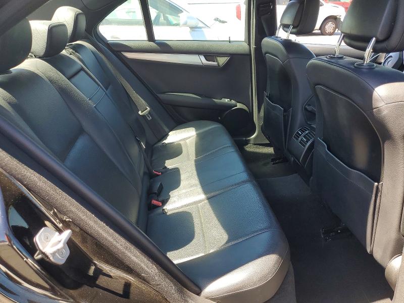 Photo 10 from auction – 2014 MERCEDES-BENZ C with VIN WDDGF4HB8EA945697