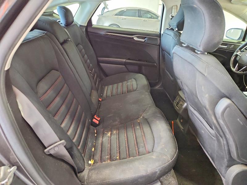 Photo 10 from auction – 2016 FORD FUSION with VIN 3FA6P0H72GR263940