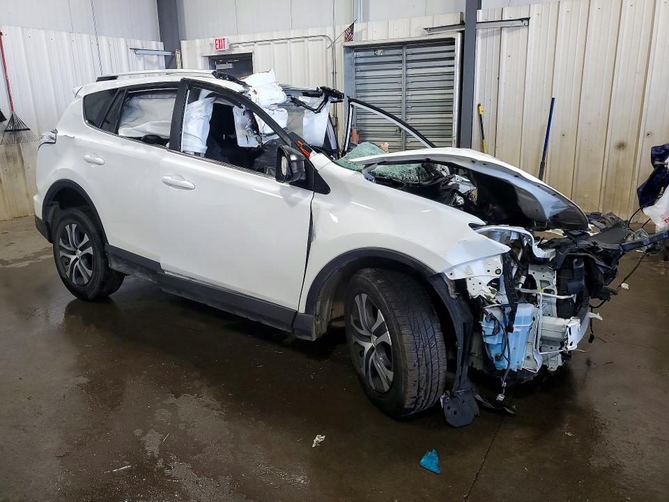 Photo 4 from auction – 2016 TOYOTA RAV4 with VIN JTMBFREV9GJ063828