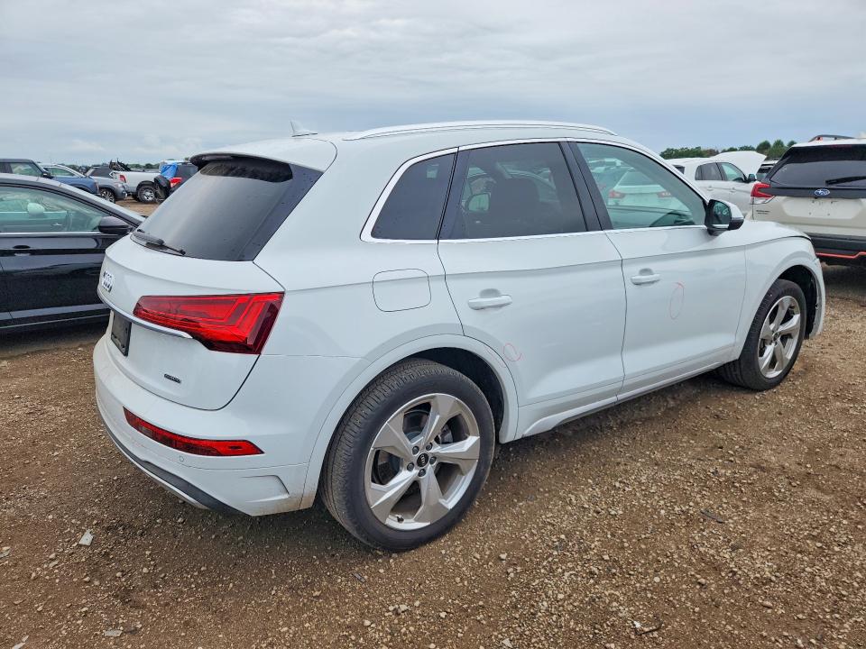 Photo 3 from auction – 2021 AUDI Q5 with VIN WA1BAAFY7M2073606