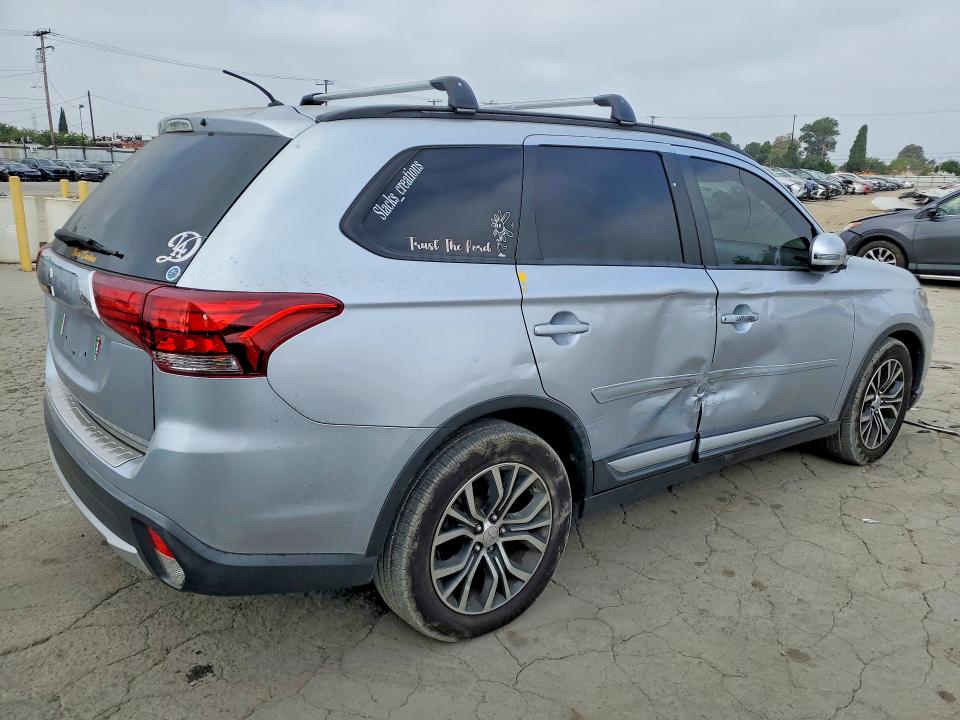Photo 3 from auction – 2016 MITSUBISHI OUTLANDER with VIN JA4AD3A37GZ016098