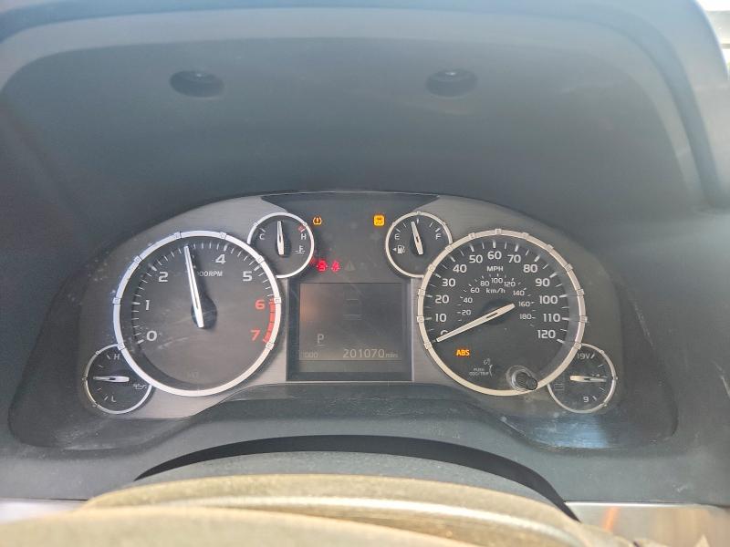 Photo 9 from auction – 2014 TOYOTA TUNDRA with VIN 5TFUY5F10EX362058