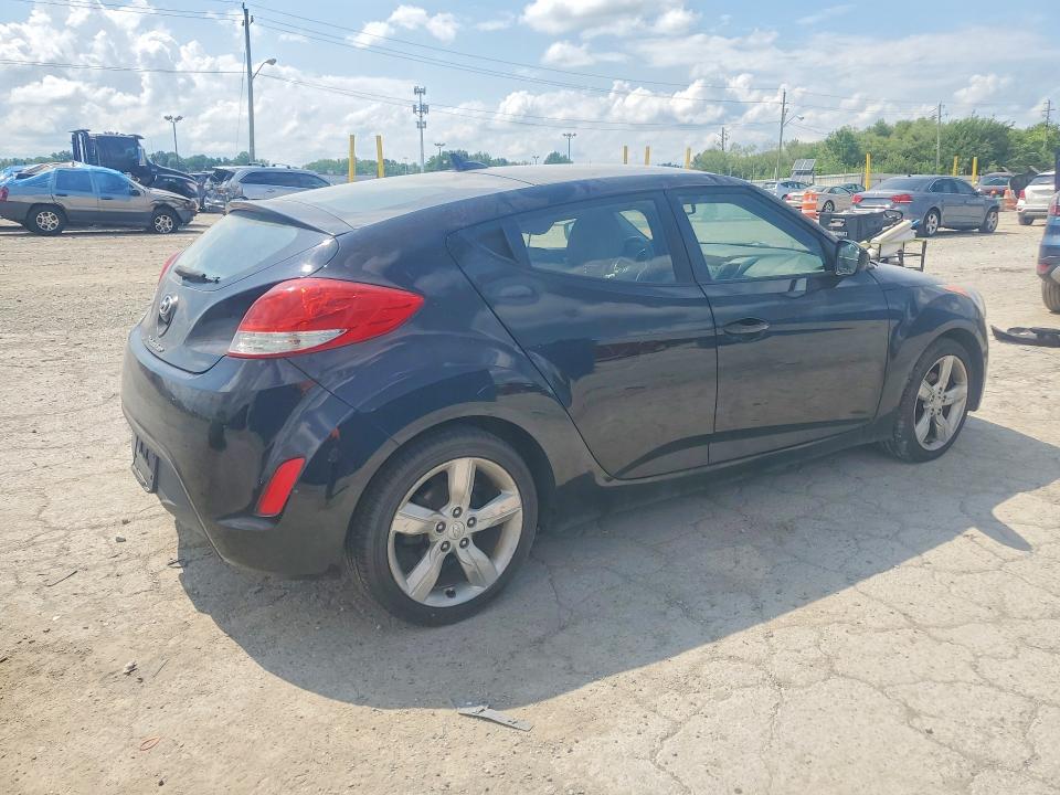 Photo 3 from auction – 2013 HYUNDAI VELOSTER with VIN KMHTC6AD1DU179751