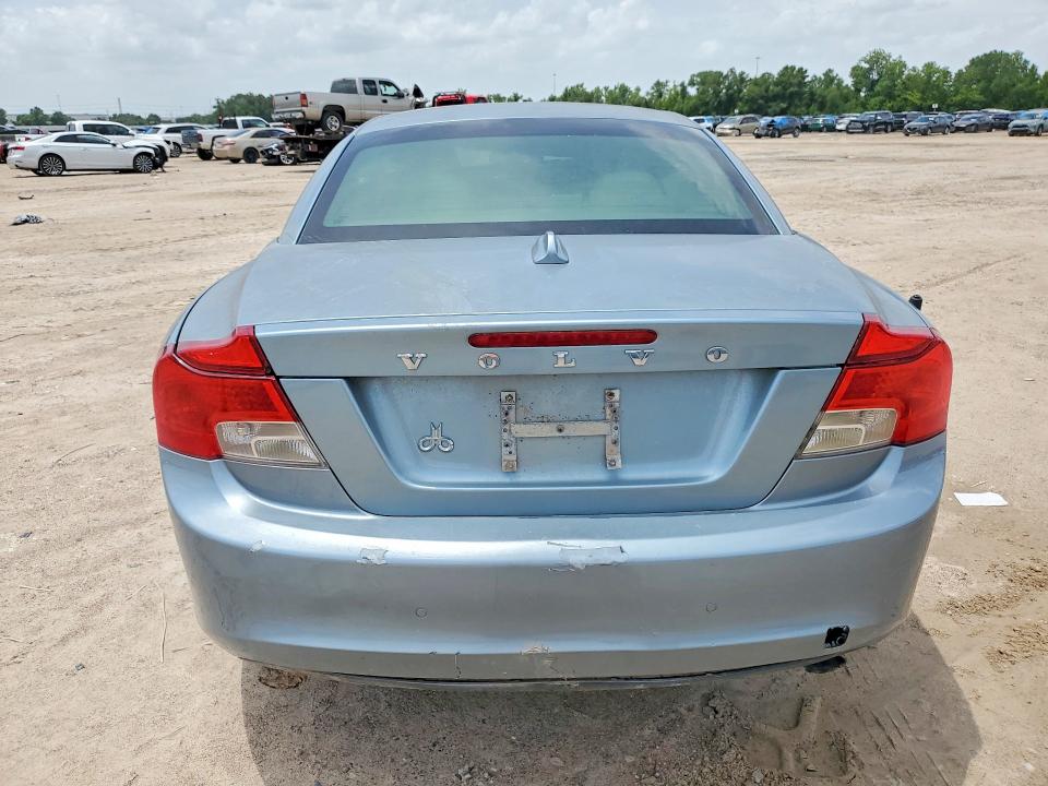Photo 6 from auction – 2011 VOLVO C70 with VIN YV1672MC4BJ115858