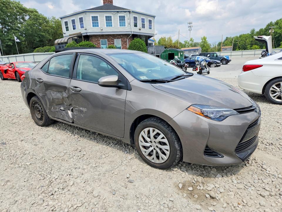 Photo 4 from auction – 2017 TOYOTA COROLLA with VIN 2T1BURHE7HC919318