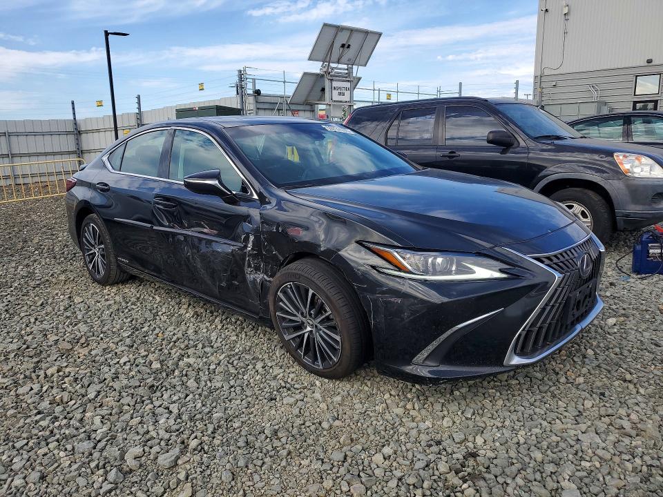 Photo 4 from auction – 2022 LEXUS ES 300H with VIN 58ADA1C17NU014247