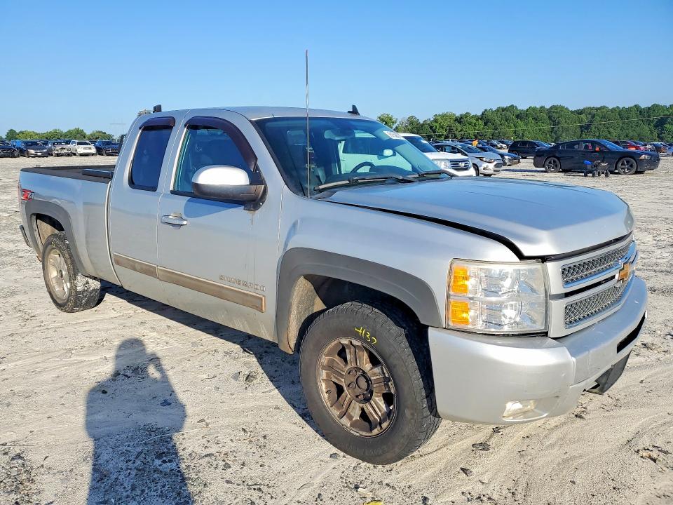 Photo 4 from auction – 2013 CHEVROLET SILVERADO with VIN 1GCRKSE77DZ127347