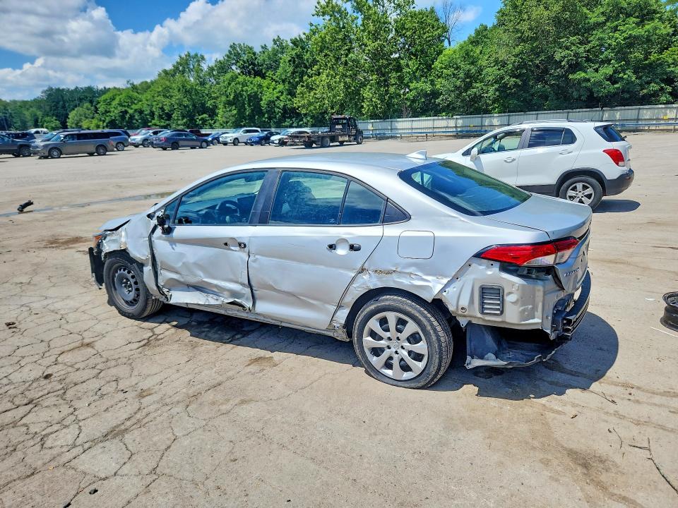 Photo 2 from auction – 2021 TOYOTA COROLLA with VIN 5YFEPMAE5MP256441