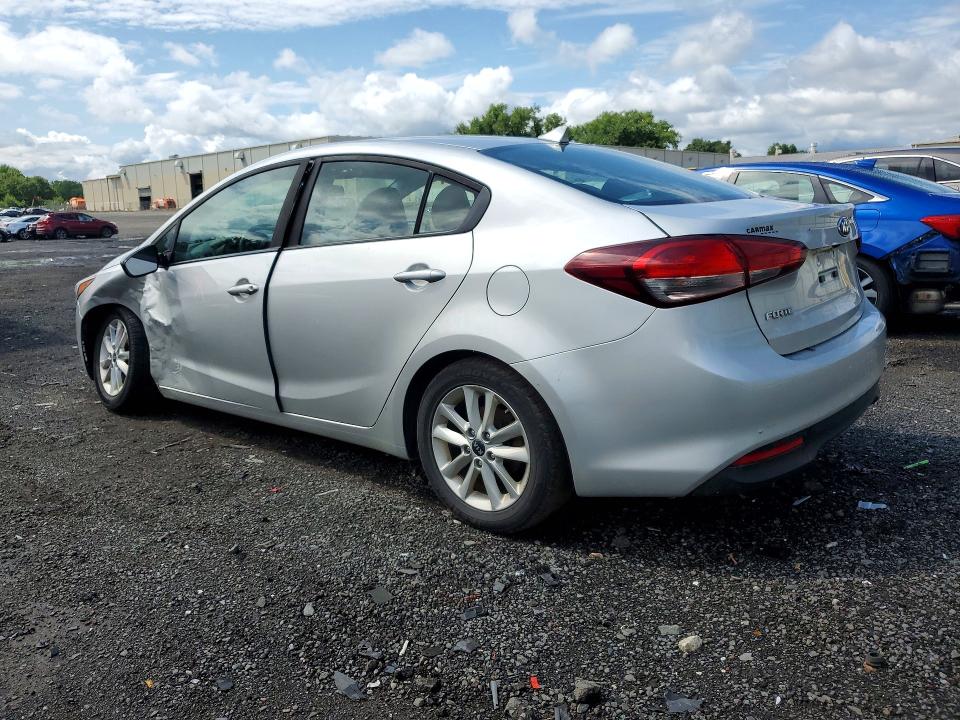 Снимка 2 от търг – 2017 KIA FORTE с VIN 3KPFL4A79HE144170