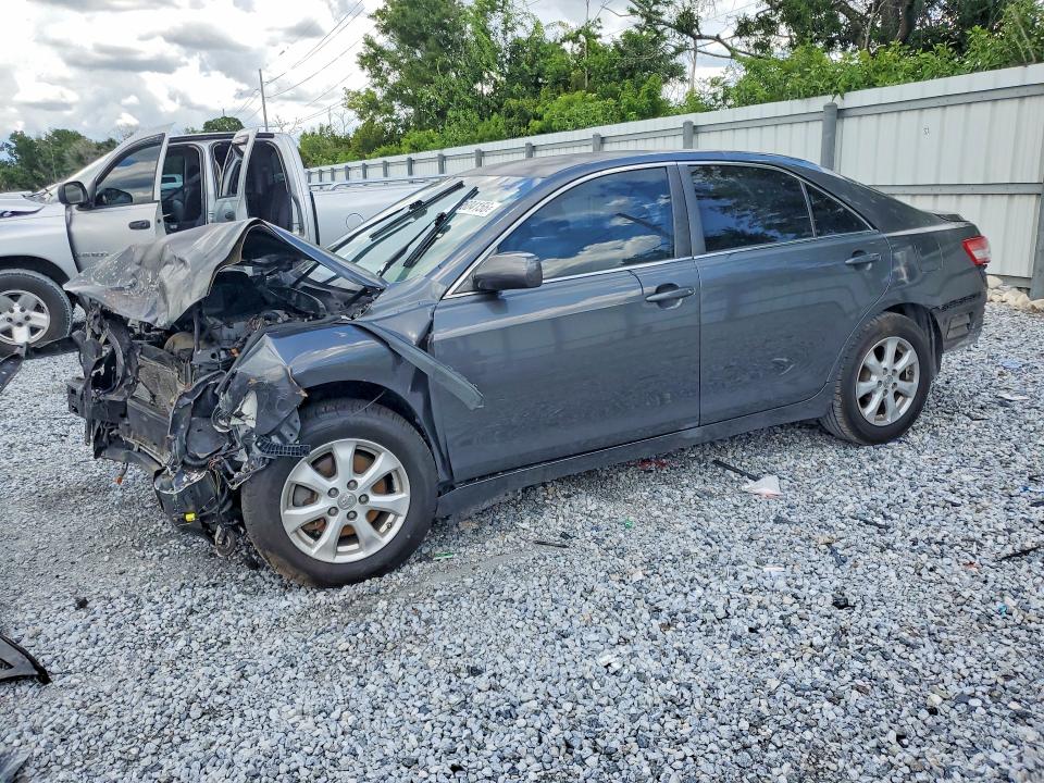 TOYOTA CAMRY 2011 with VIN 4T1BF3EK9BU668986 - Photo from auction