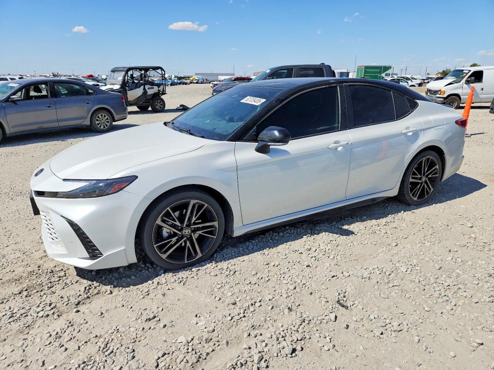 TOYOTA CAMRY 2025 with VIN 4T1DAACK3SU051629 - Photo from auction