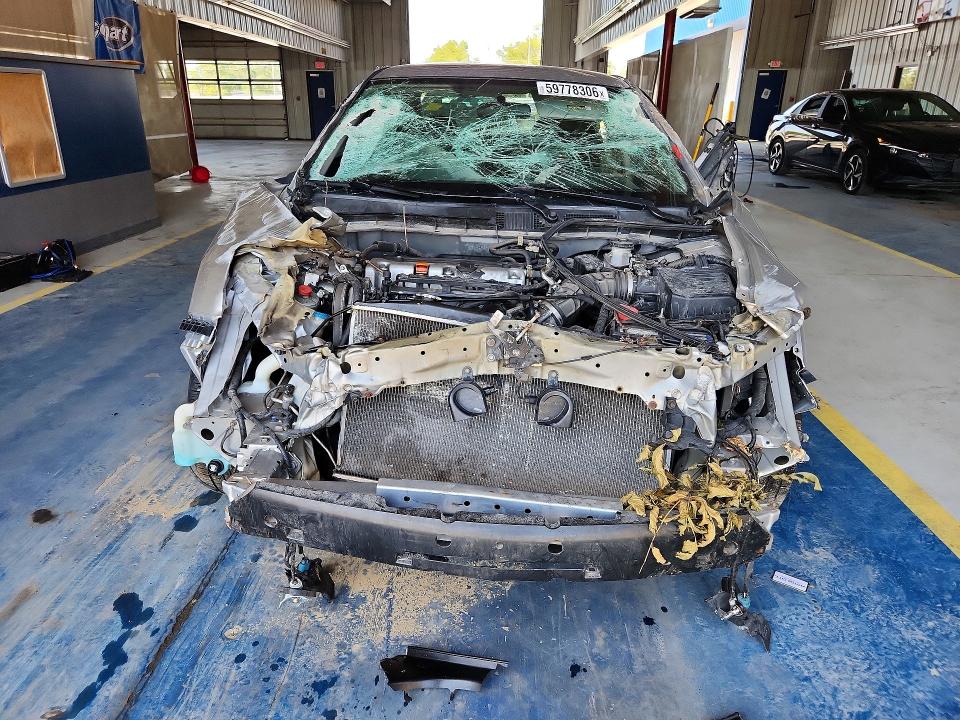 Photo 5 from auction – 2012 HONDA ACCORD with VIN 1HGCP2F66CA072241