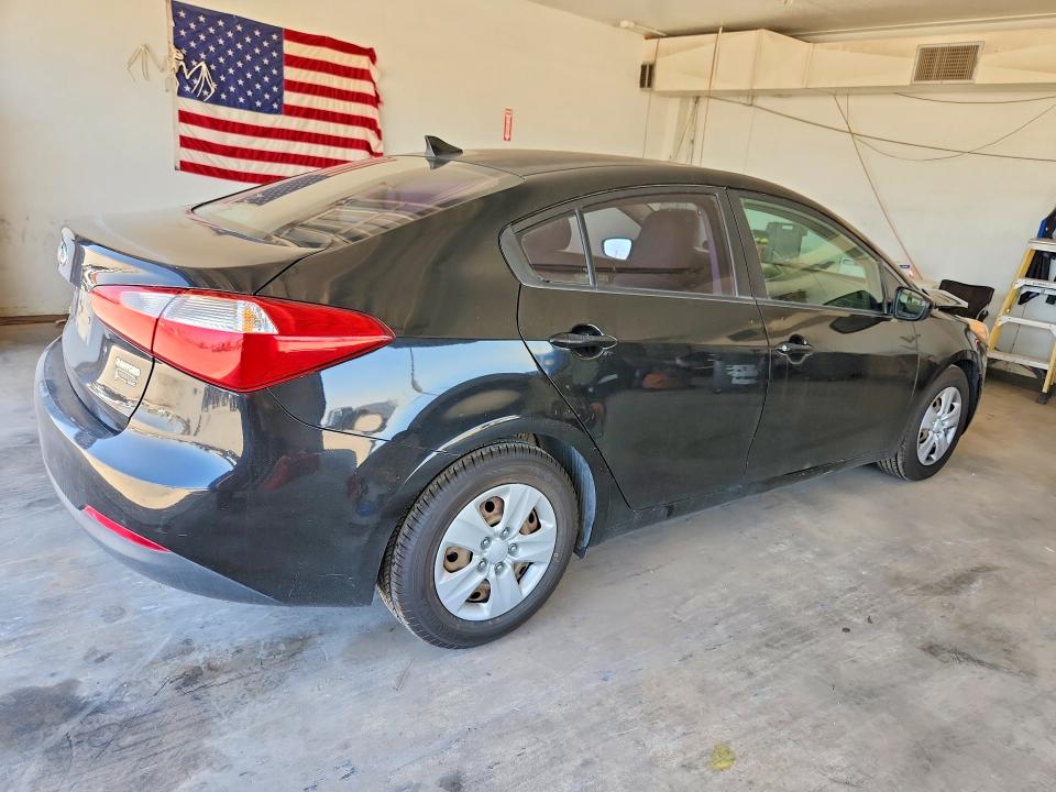 Photo 3 from auction – 2015 KIA FORTE with VIN KNAFK4A66F5401771