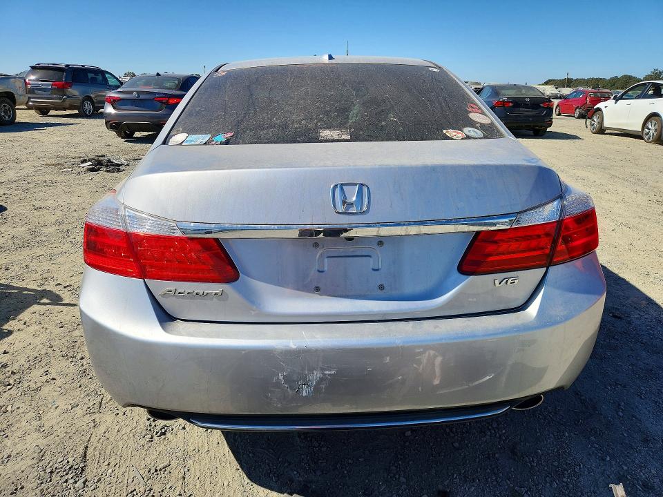 Photo 6 from auction – 2013 HONDA ACCORD with VIN 1HGCR3F85DA013751