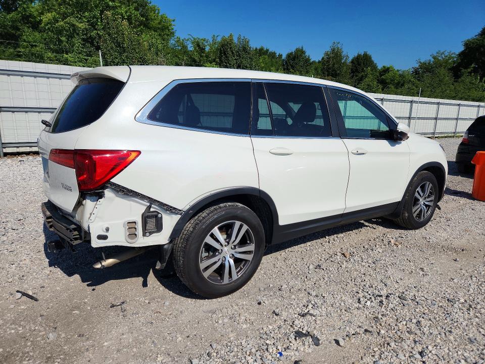 Photo 3 from auction – 2017 HONDA PILOT with VIN 5FNYF5H57HB039857