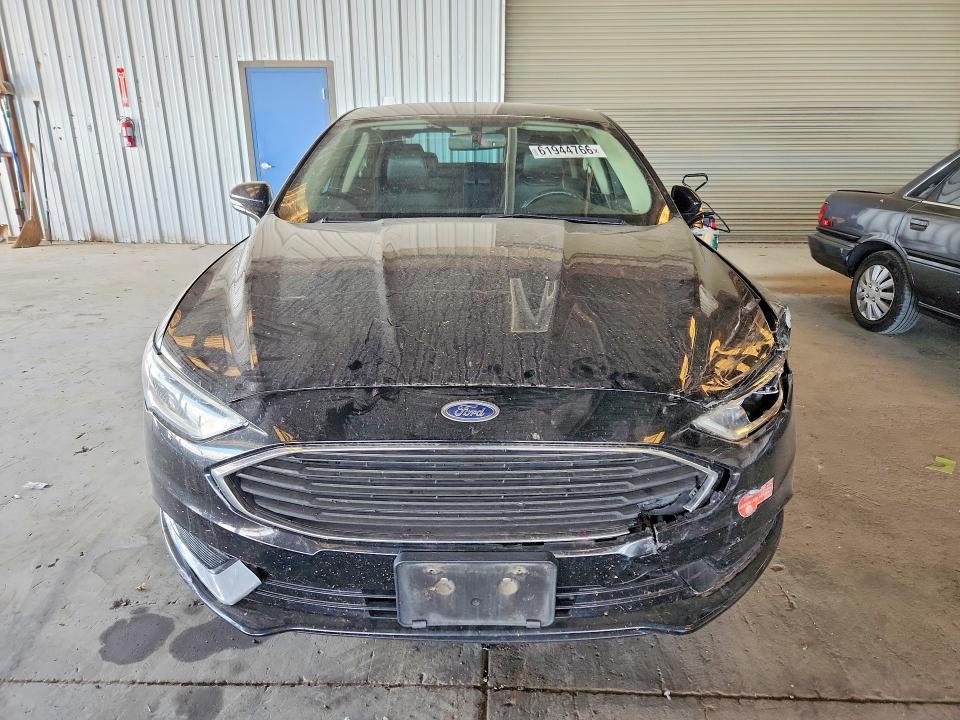 Photo 5 from auction – 2018 FORD FUSION with VIN 3FA6P0PUXJR154642
