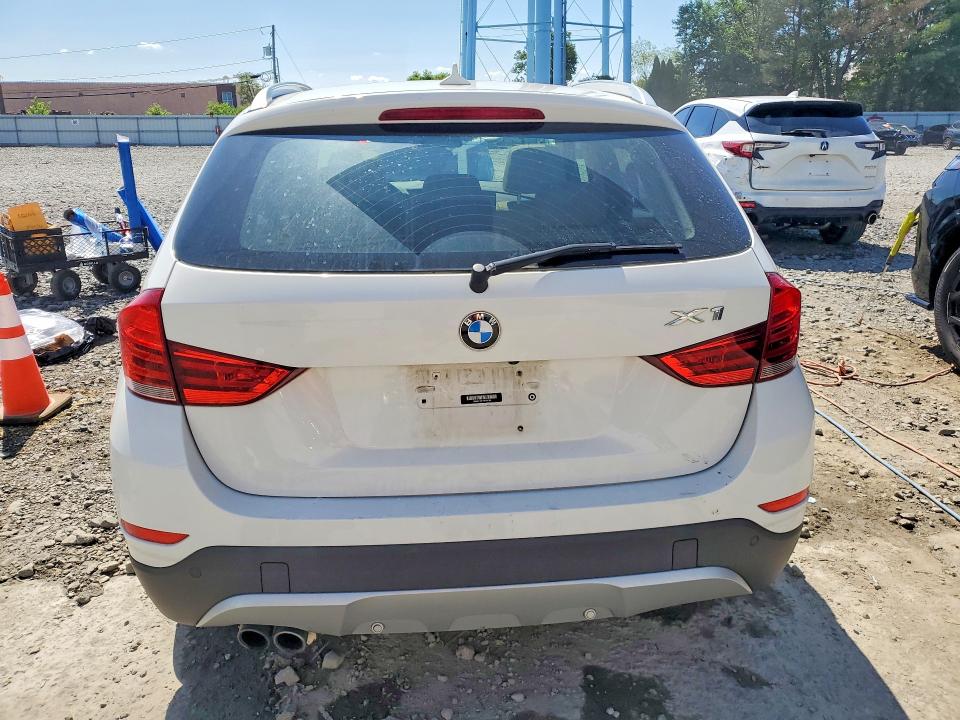 Photo 6 from auction – 2015 BMW X1 with VIN WBAVL1C51FVY34166