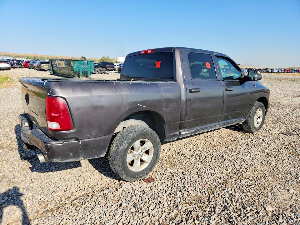 Снимка 3 от търг – 2017 RAM 1500 с VIN 3C6RR7KT4HG792228
