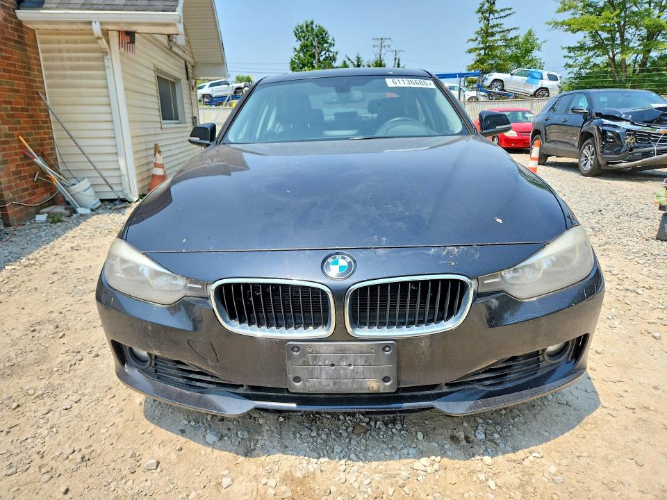 Photo 5 from auction – 2013 BMW 328 with VIN WBA3B3C53DF541026