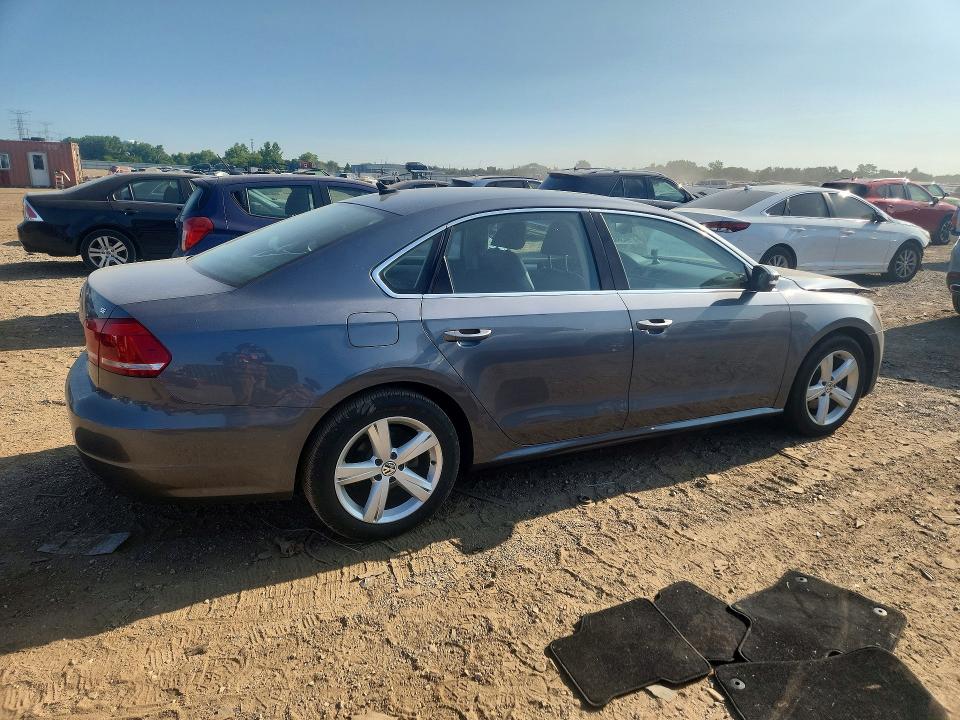 Photo 3 from auction – 2013 VOLKSWAGEN PASSAT with VIN 1VWBP7A30DC114412