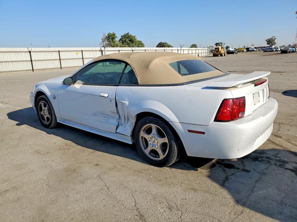 Photo 2 from auction – 2004 FORD MUSTANG with VIN 1FAFP44494F110208