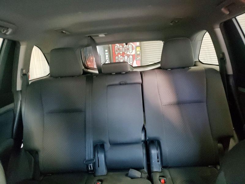 Photo 10 from auction – 2018 TOYOTA HIGHLANDER with VIN 5TDZZRFH3JS257702