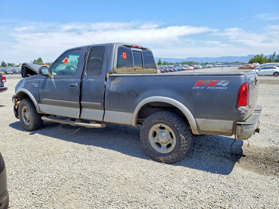 Photo 2 from auction – 2002 FORD F150 with VIN 1FTRX18L72NB90599
