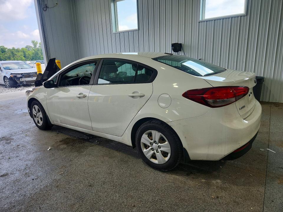 Photo 2 from auction – 2017 KIA FORTE with VIN 3KPFK4A78HE092243