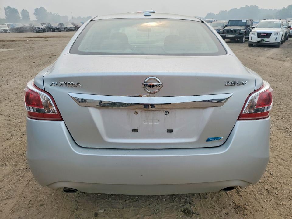 Photo 6 from auction – 2013 NISSAN ALTIMA with VIN 1N4AL3AP5DC237702