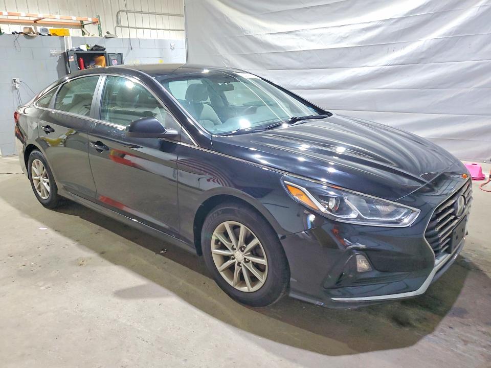 Photo 4 from auction – 2018 HYUNDAI SONATA with VIN 5NPE24AF8JH707300