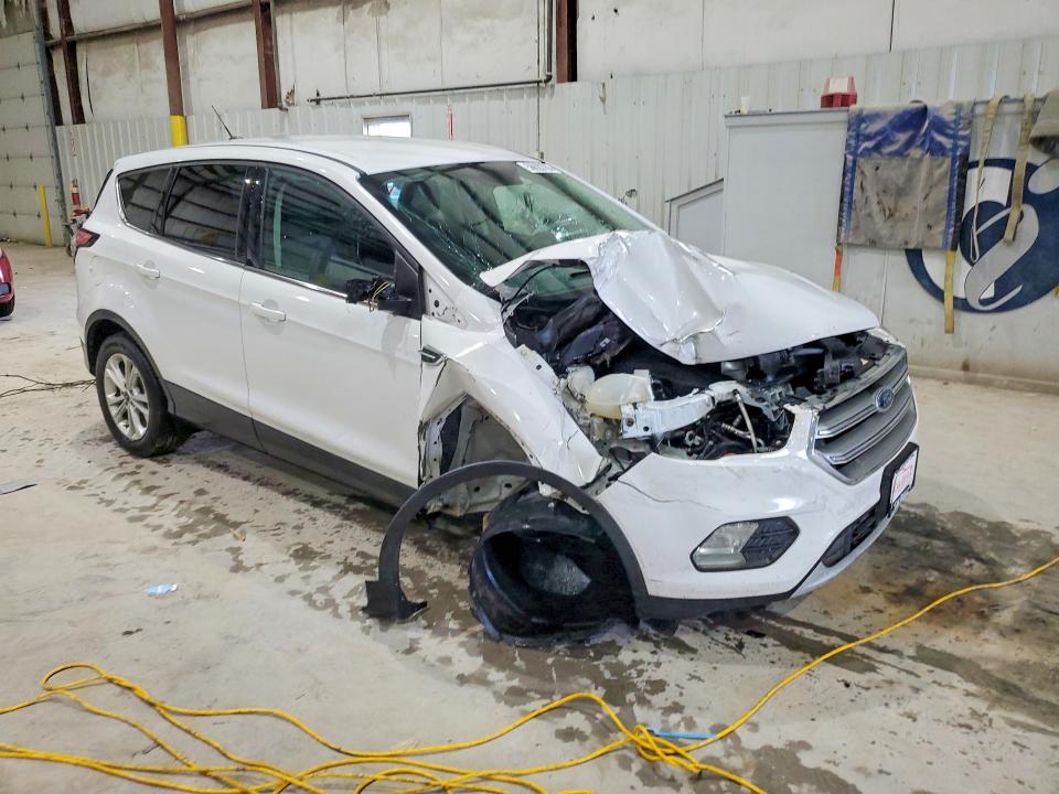 Photo 4 from auction – 2017 FORD ESCAPE with VIN 1FMCU9GD9HUC45460