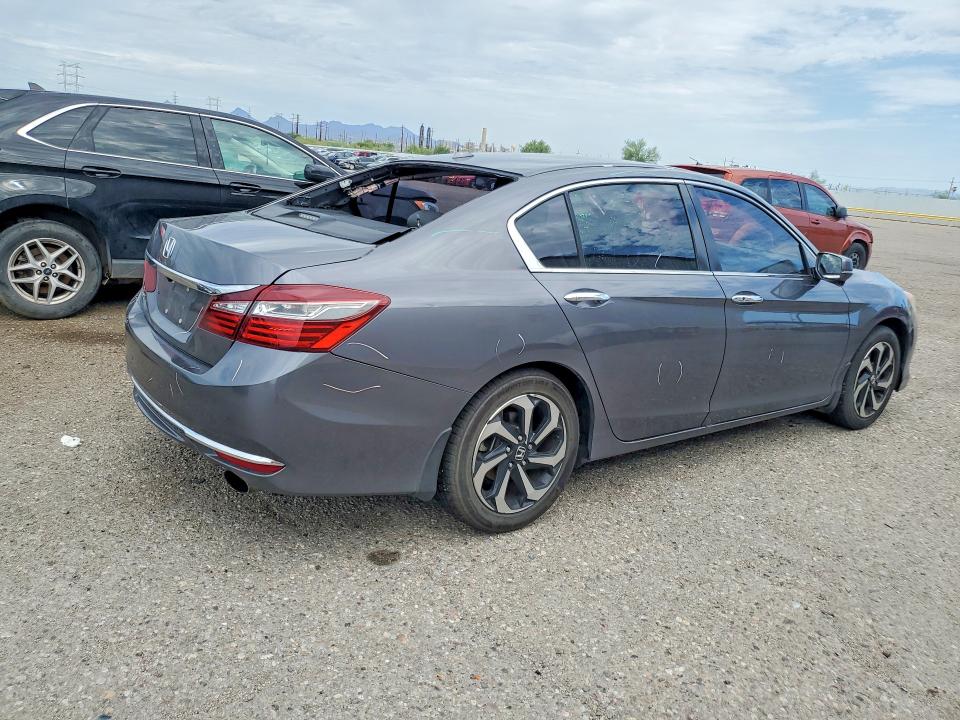 Photo 3 from auction – 2017 HONDA ACCORD with VIN 1HGCR2F9XHA041506