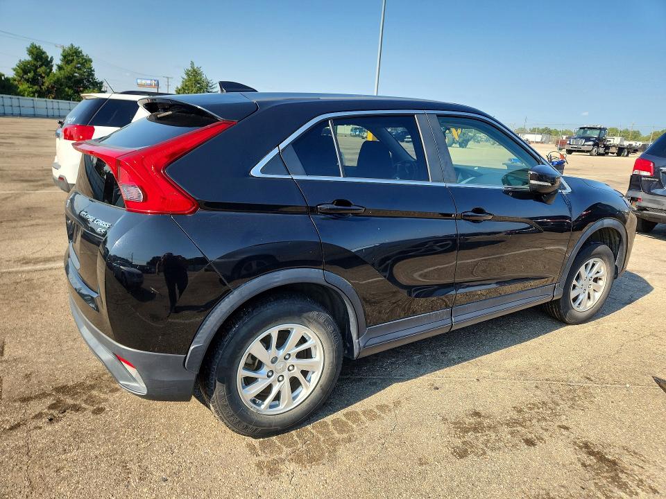 Photo 3 from auction – 2019 MITSUBISHI ECLIPSE CROSS with VIN JA4AT3AAXKZ038509