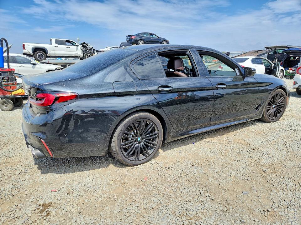 Photo 3 from auction – 2018 BMW M550XI with VIN WBAJB9C51JB036065