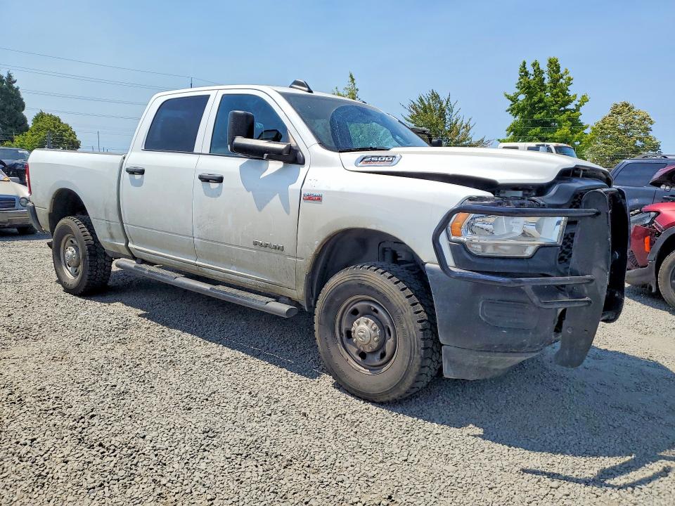Photo 4 from auction – 2022 RAM 2500 with VIN 3C6UR5CJ9NG322476