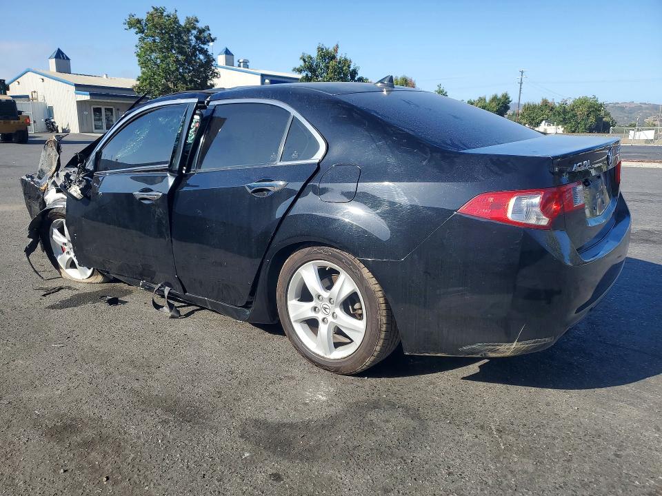 Photo 2 from auction – 2010 ACURA TSX with VIN JH4CU2F63AC030990