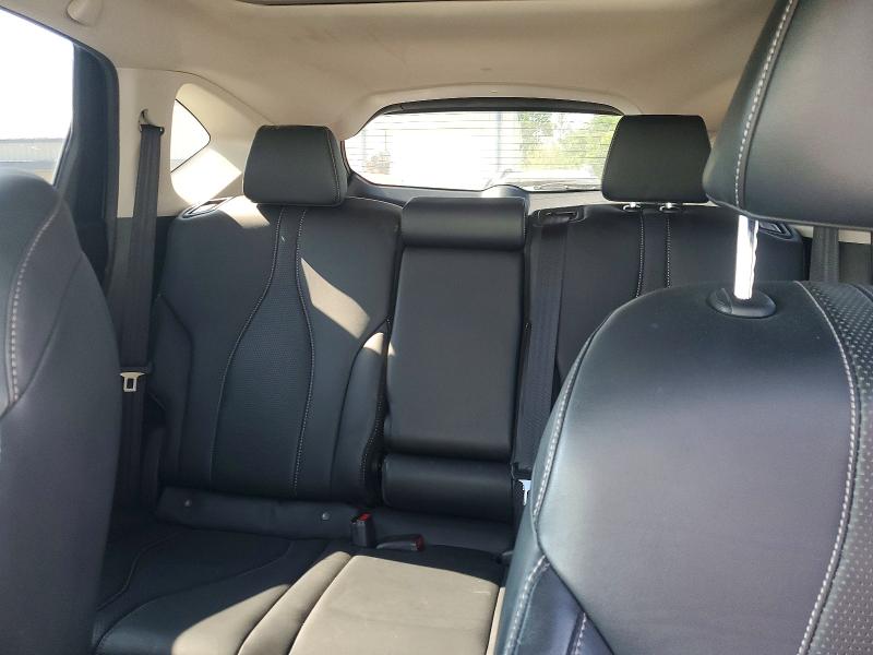 Photo 10 from auction – 2019 ACURA RDX with VIN 5J8TC2H55KL031344