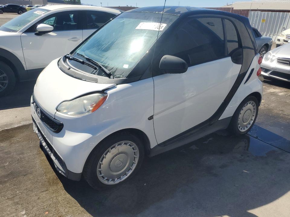 SMART FORTWO 2015 с VIN WMEEJ3BA4FK806013 - Фото с аукциона