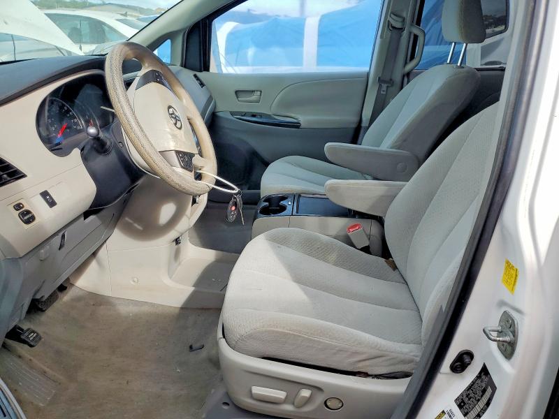 Photo 7 from auction – 2011 TOYOTA SIENNA with VIN 5TDKK3DC1BS119801