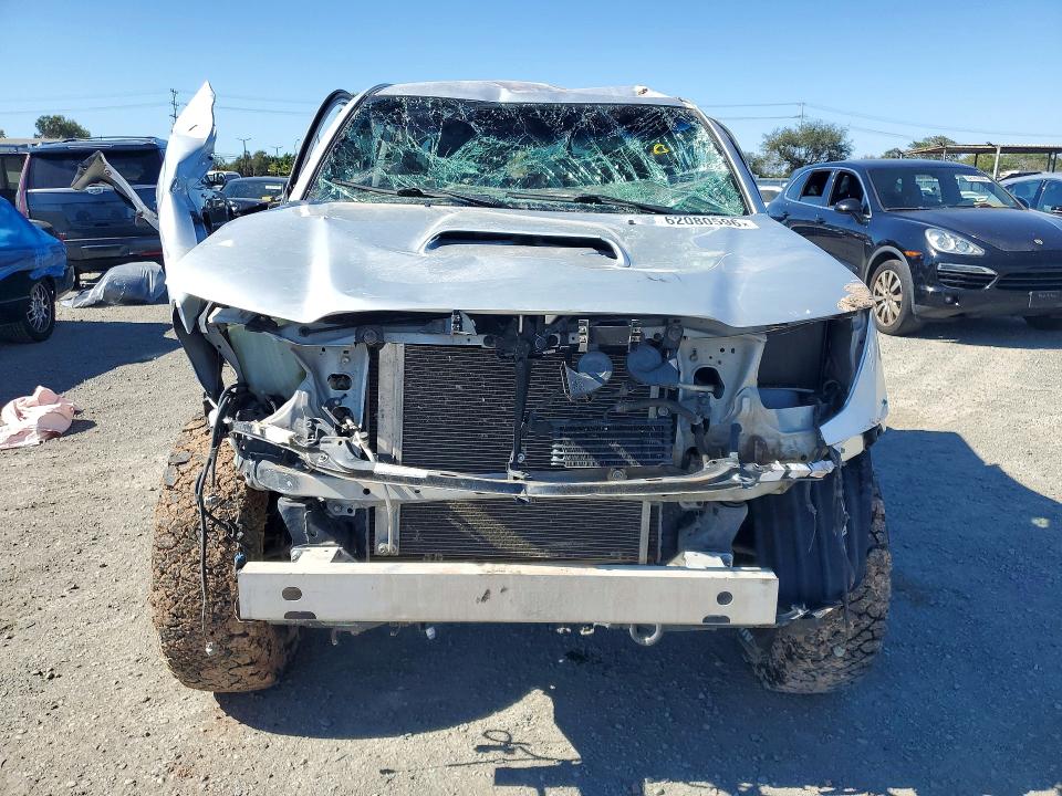 Photo 5 from auction – 2010 TOYOTA TACOMA with VIN 5TEUU4EN8AZ737868
