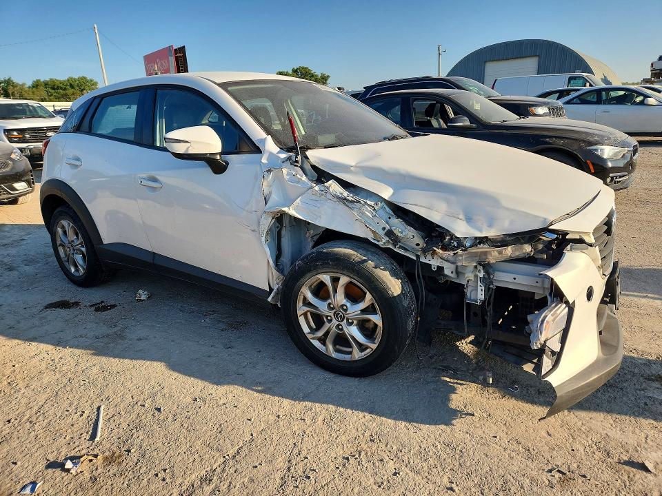 Photo 4 from auction – 2016 MAZDA CX-3 with VIN JM1DKFC78G0135521