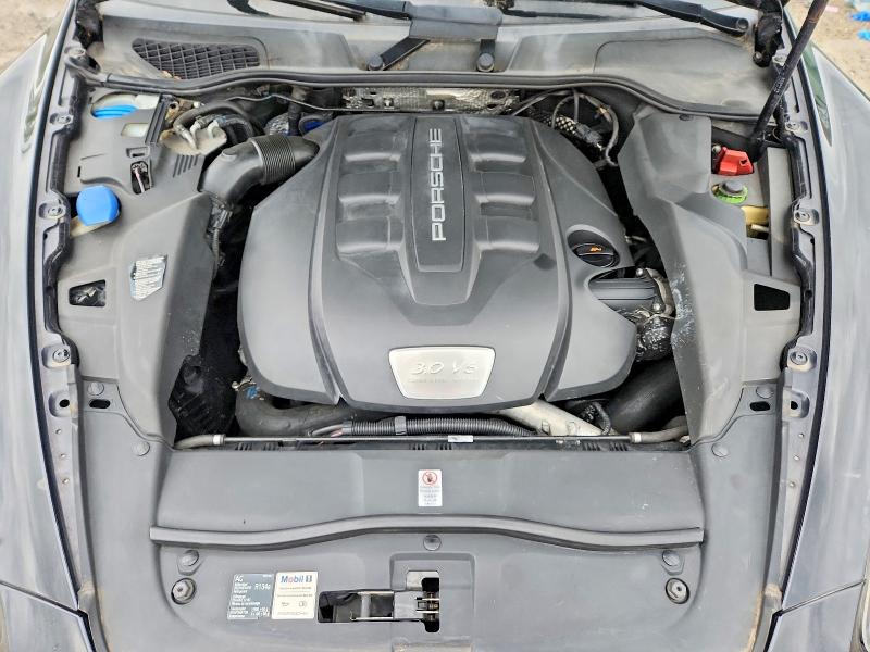 Photo 12 from auction – 2013 PORSCHE CAYENNE with VIN WP1AF2A26DLA37443